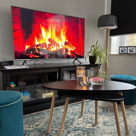 Les Duplex De La Place Des Ecoles Спа Екстериор снимка