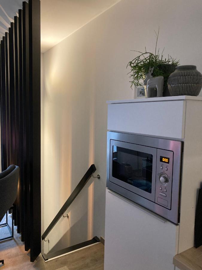 Les Duplex De La Place Des Ecoles Спа Екстериор снимка