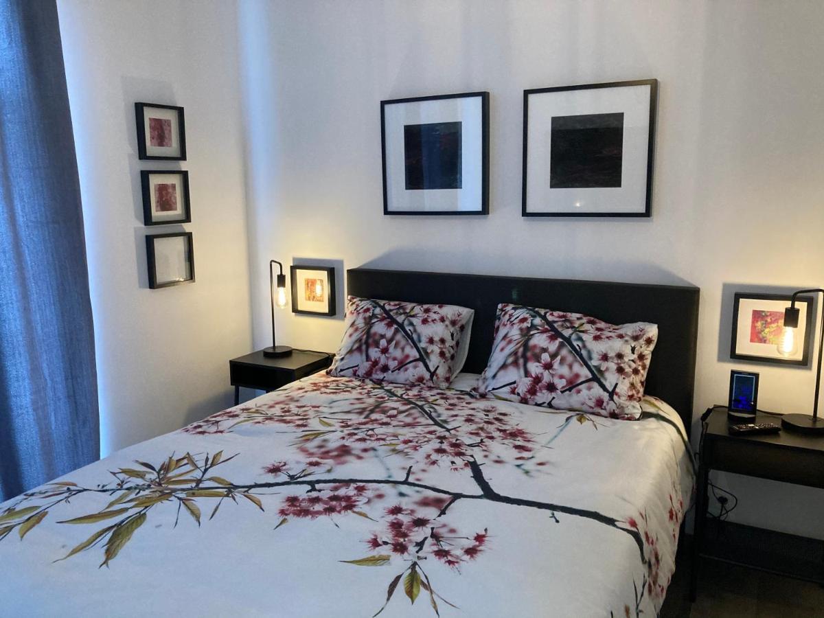 Les Duplex De La Place Des Ecoles Спа Екстериор снимка
