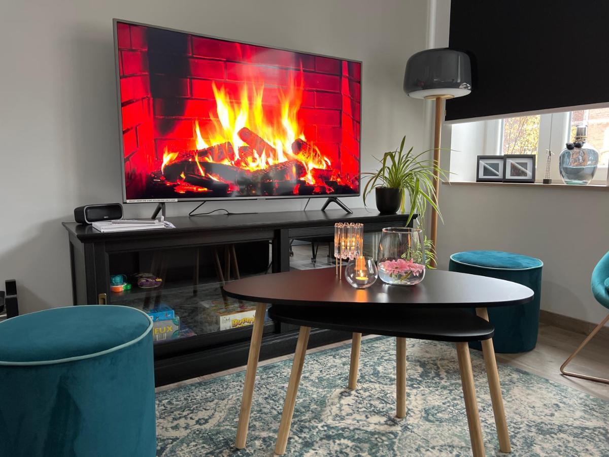 Les Duplex De La Place Des Ecoles Спа Екстериор снимка