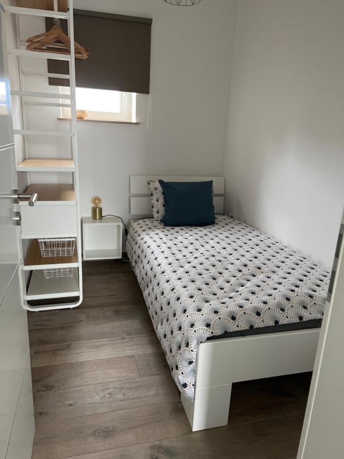 Les Duplex De La Place Des Ecoles Спа Екстериор снимка