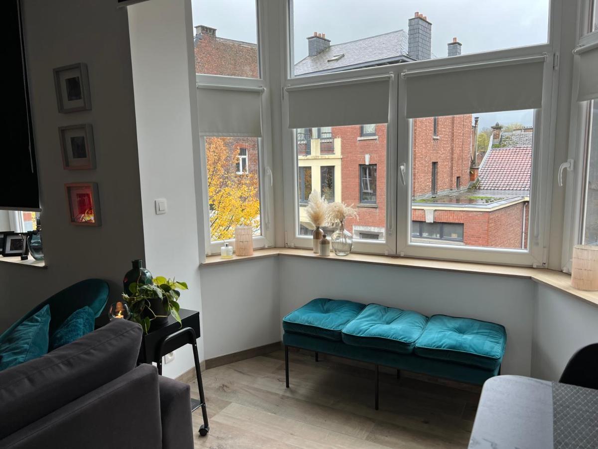 Les Duplex De La Place Des Ecoles Спа Екстериор снимка