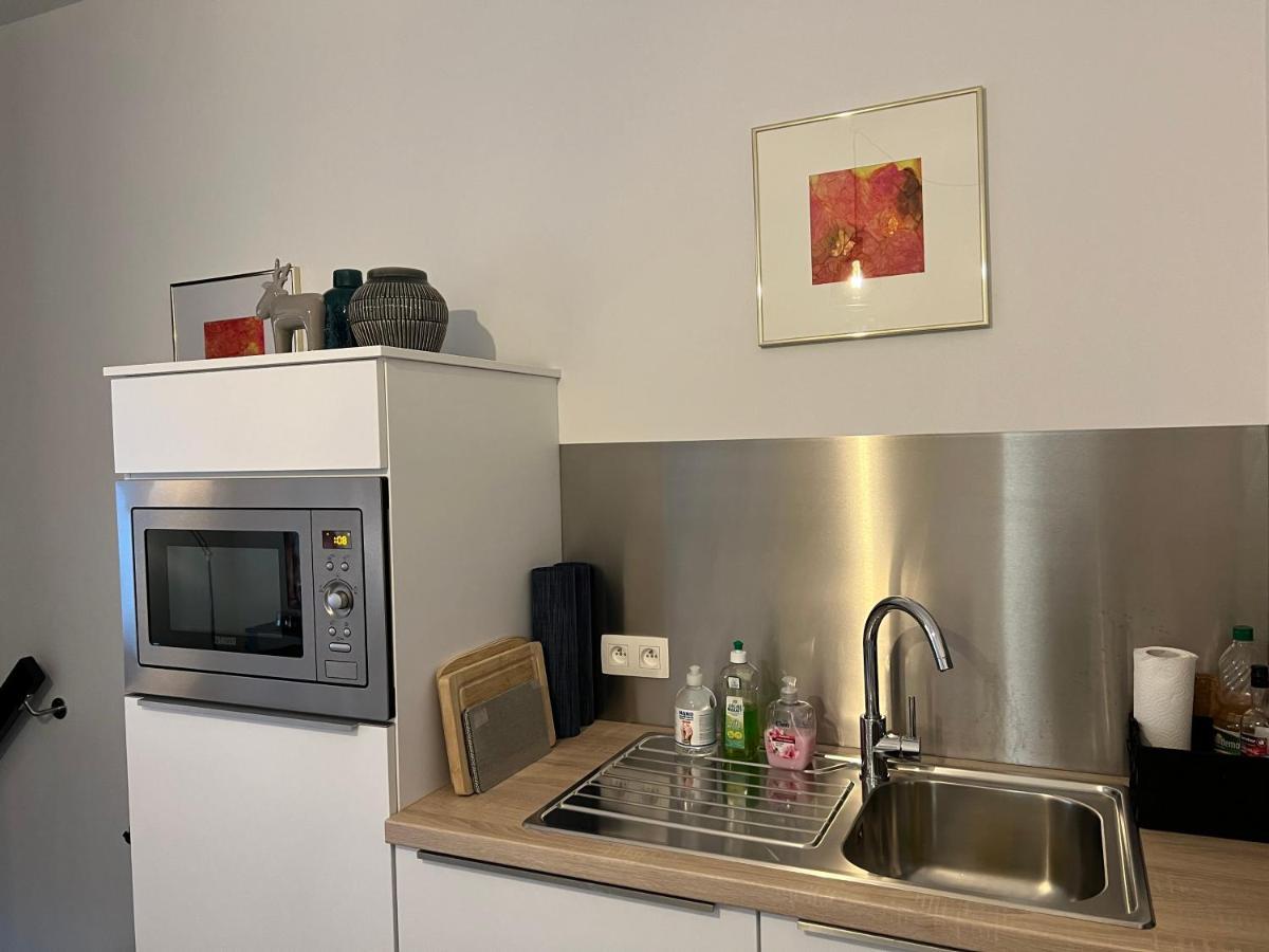 Les Duplex De La Place Des Ecoles Спа Екстериор снимка